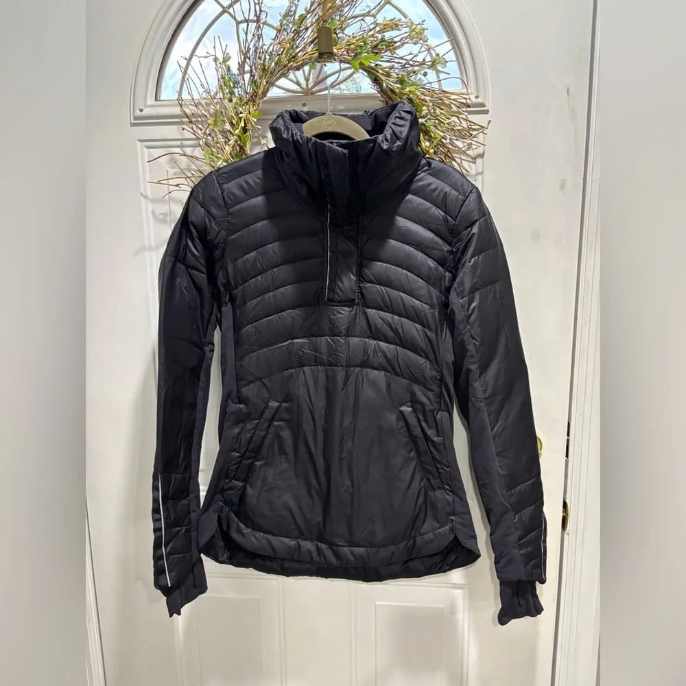LULULEMON Down for a Run Black Puffer Jacket - Picture 2 of 8